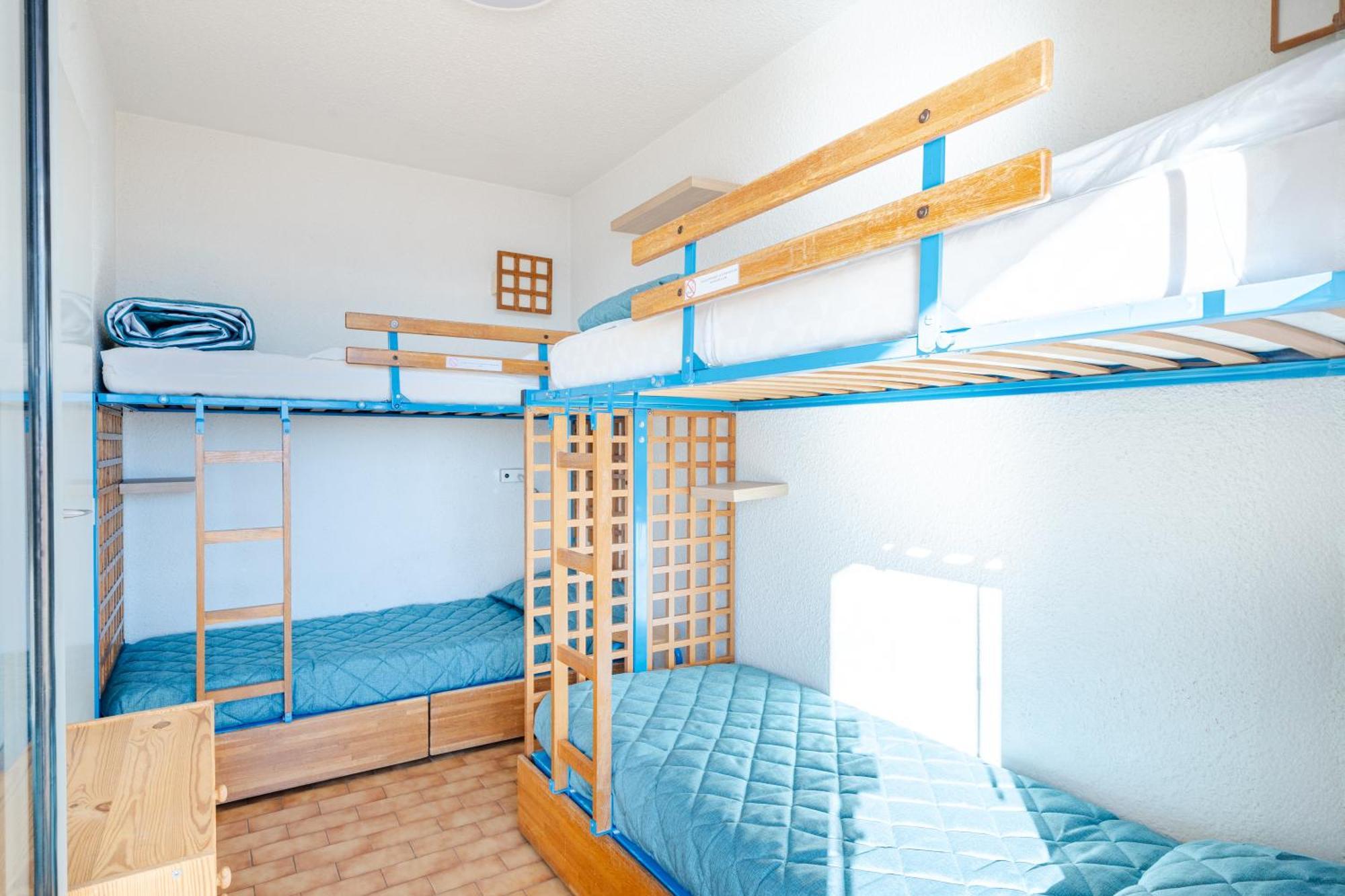 One-Bedroom Apartment 6,1651175275:JPEG